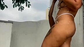 Exhibitionists Flash On The Street For Bricklayers