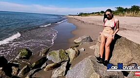 Pornovatas - Mature liberal enjoying a beach fling in Mexico