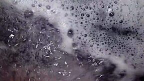 i jerk off in jacuzzi with relaxing music, come join