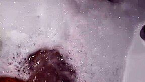 i jerk off in jacuzzi with relaxing music, come join