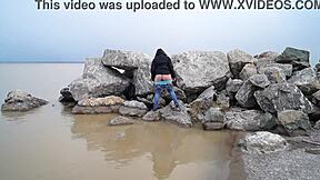 Milf Pissing in Sea with Hairy Pussy Outdoor Fetish