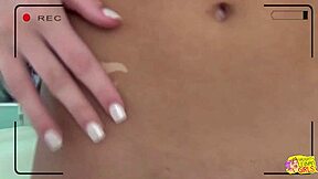 Are Dia and Molly Bored Enough for Lesbian Orgasm?