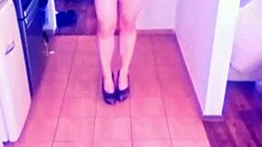 Tranny Babe Veronica Trains with Dildo