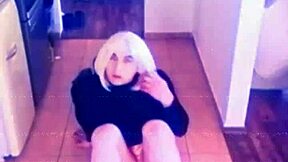 Tranny Babe Veronica Trains with Dildo