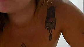 young 18+ amateur flashing to convince boyfriend to leave wife