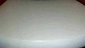 Gretala Makes Noises In The Toilet