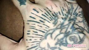 deixei o rabo e a pussy cremosa de fora para o meu inquilino pagar a renda