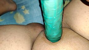 How delicious to see my busty colombian stepmom masturbate with her big dildo in that juicy pussy.