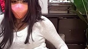 Masked Beauty Crossdresser MASTURBATES Live on Camera Stream!
