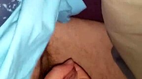 Wife gives amazing handjob leading to cumshot