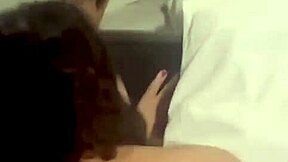 I flashed my cock to the housewife!