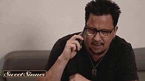 Rode hete meid wordt geneukt in alle standen