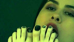 Watch Me Cum With Pretty Barefoot Redhead Licking Pussy And Deepthroat