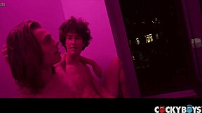 leo louis fingers and fucks sean ford's power bottom hard