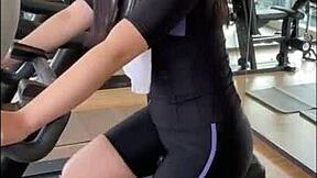 야, 호텔에서 에너지 넘치는 일본 여자랑 떡 치다 걸렸어