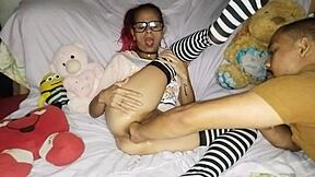 Helping a sexy milf by fisting deep inside her wet pussy