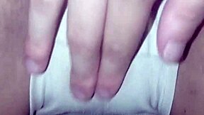 Sexo casero la habitación de mi hermanastra lesbiana cachonda