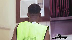 I Cum in My Boss Wifes Mouth After She Caught Me Sneaking Up on Her