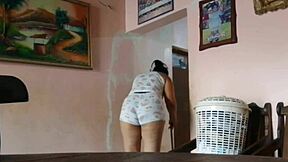 Morena Latina seduces padrastro with huge ass