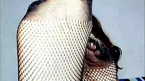 i'm playing music with my feet