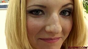 ヴィヴィアンは夫より金を愛する