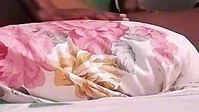 En-chan sensually teaches three fingers technique with ass shaking