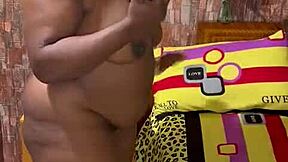 sundaydogood614's shaved lesbian pussy update vid