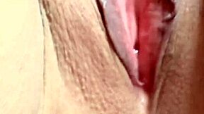 Amateur explores her body 149 days post-virginity.