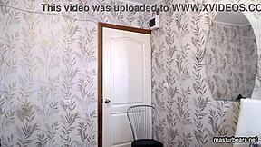 Только закончила тренировку и теперь мастурбирую в трусиках и белье 😏💦