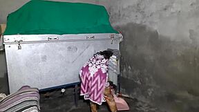 इंडियन सौतेली बहनों की पहली दर्द भरी टाइट गांड चुदाई सौतेले भाई से