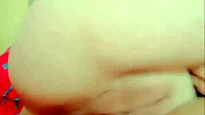 A lonely Venezuelan Latina MILF seeks companionship.