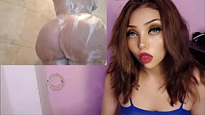 La Madrastra Pervertida Invita a Su Hijastro a la Ducha