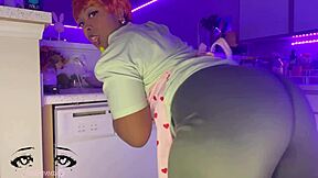 Dexters Mom Craves Bbc With Wet Pussy And Big Ass