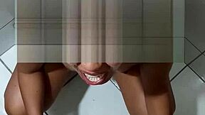 levando mijada e pagando boquete