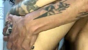 Morena rabuda fucked in bathroom, ends with milk on face