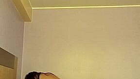 mature wife flashes ass to taxi driver for milking 😈