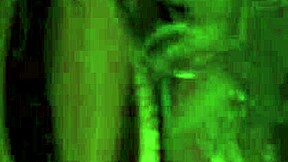 Gemma Smithy tränar blowjob medan hon är bunden i bondage