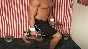 hey, watch reese rideout strip while working out?