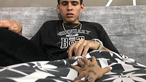 Mi hermanastra peque�a esta haciendo ejercicios y le ayudo con su cardio me la follo duro - porno en espa�ol historia completa