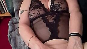 Amateur Housewife Reaches Orgasm Thinking Of Men Fucking Her Arsehole With Dirty Talk