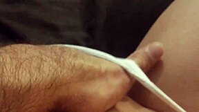 I, a matre woman, get my shavd pussy fingerd to orgsm