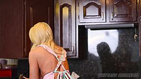 big titted beauty brittany andrews uses dildo