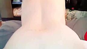 Que buena la sentadillas cabalgando, Naree wants me to cum inside her tasty pussy!