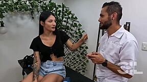 does the masseur want to lick my pussy in the bath?