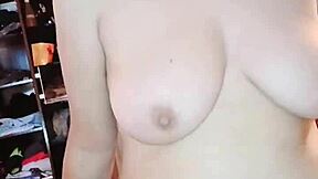 Que buena la sentadillas cabalgando, Naree wants me to cum inside her tasty pussy!