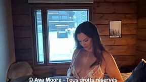 Ta sladka francoska punca se prstuje v vsaki sobi svoje koče