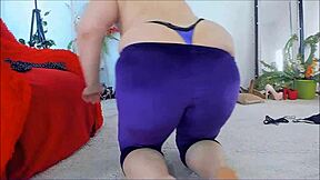 Sonya Twerking Topless In Yoga Pants