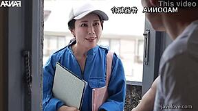 The sweaty maid Yuka Mizuno seduces me by showing her nipples in this subtitled video