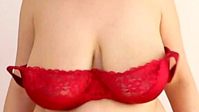 trying on big 80g bra