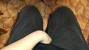 i secretly masturbate near my stepmom in the kitchen